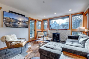 Greystone Lodge 220 Ski-in Out Whistler